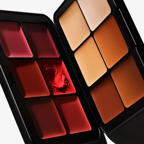 Shimmery or semi-matte look