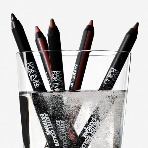 Shimmery or semi-matte look